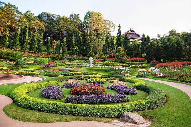 Ancient City Tour From Chiang Rai Including Golden Triangle and Royal Villa - Activities and Amenities Included