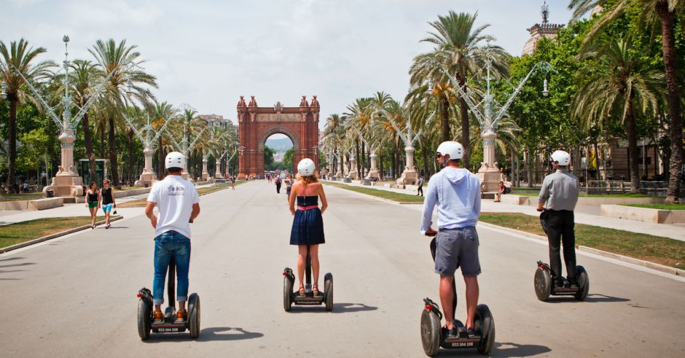 Barcelona: Olympic Segway Tour - Group Size and Languages