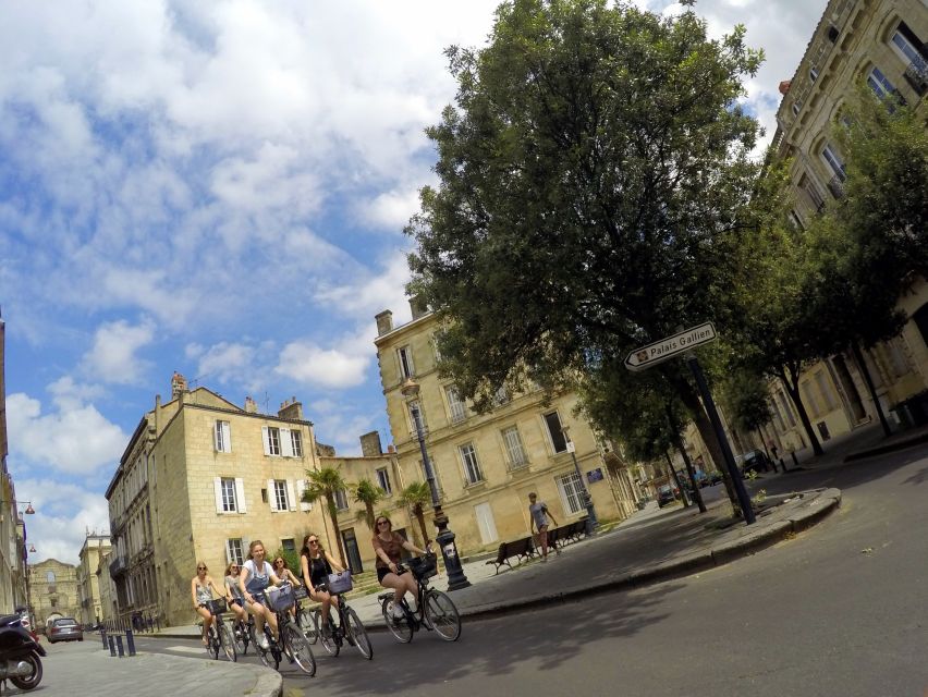 Bordeaux: Essentials 3-Hour Bike Ride - Customer Ratings and Feedback