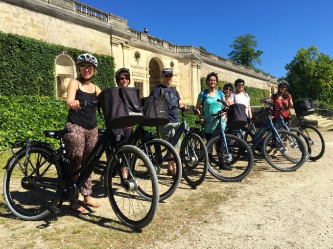 Bordeaux: Historic Center & Chartrons District Bike Tour - Booking and Cancellation Policy