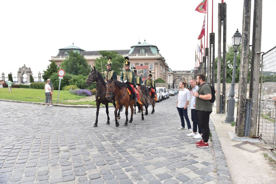 Budapest: Buda District Walking Tour With Cake and Coffee - Tips for Your Visit