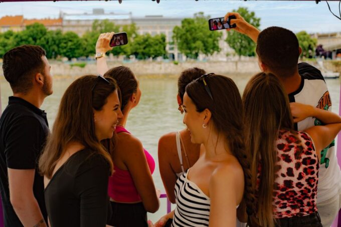 Budapest: Danube River City Lights Express Cruise - Booking and Cancellation Policies