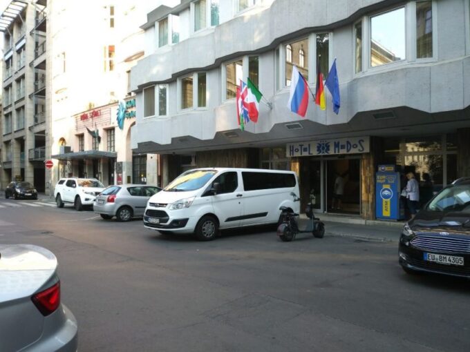 Budapest: Private Transfer From Airport to Hotel - Booking Your Transfer