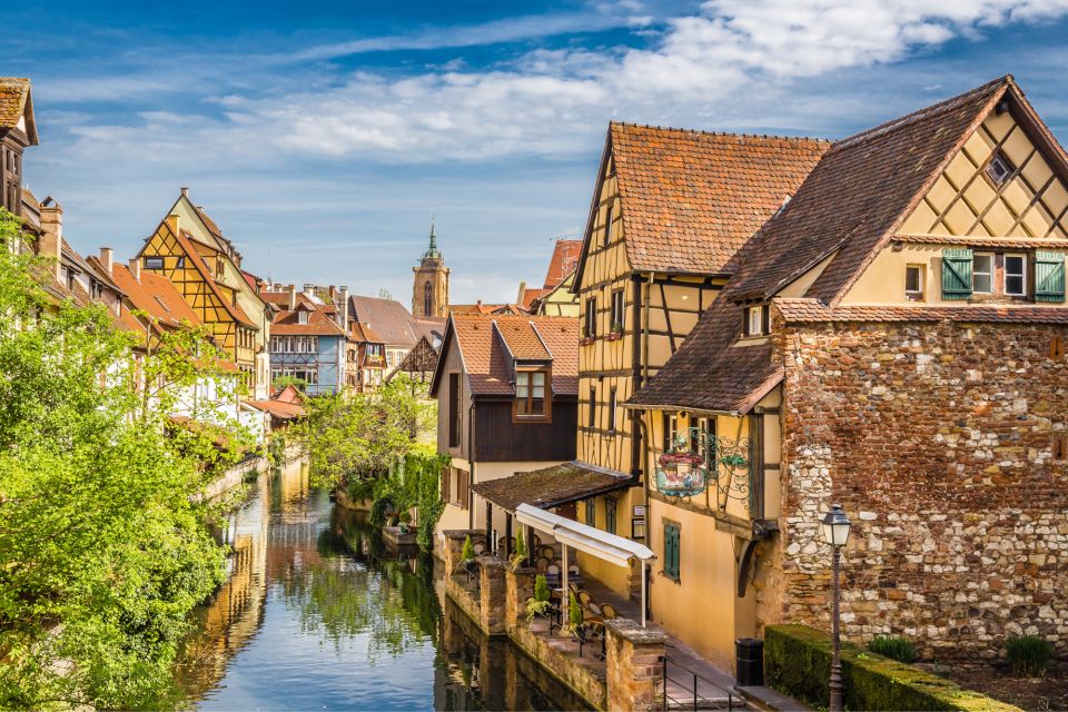 Colmar: First Discovery Walk and Reading Walking Tour - Taking in Local Legends