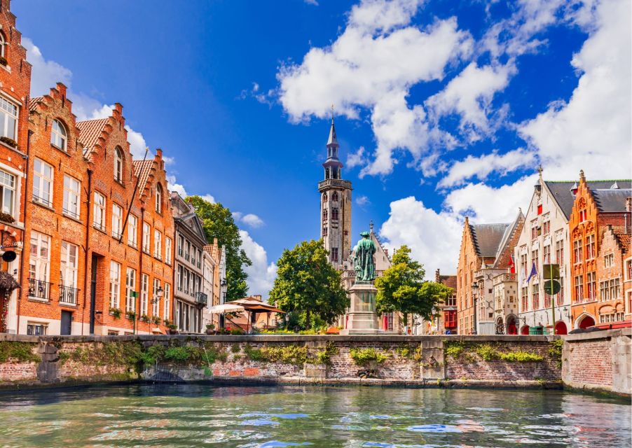 Experience the Best of Bruges on Private Tour With Boat Ride - Exploring Bruges Beyond the Tour