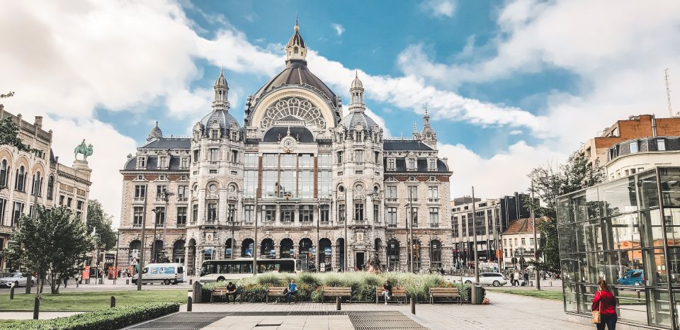 From Brussels: Guided Antwerp City Tour - Exploring Antwerps Attractions