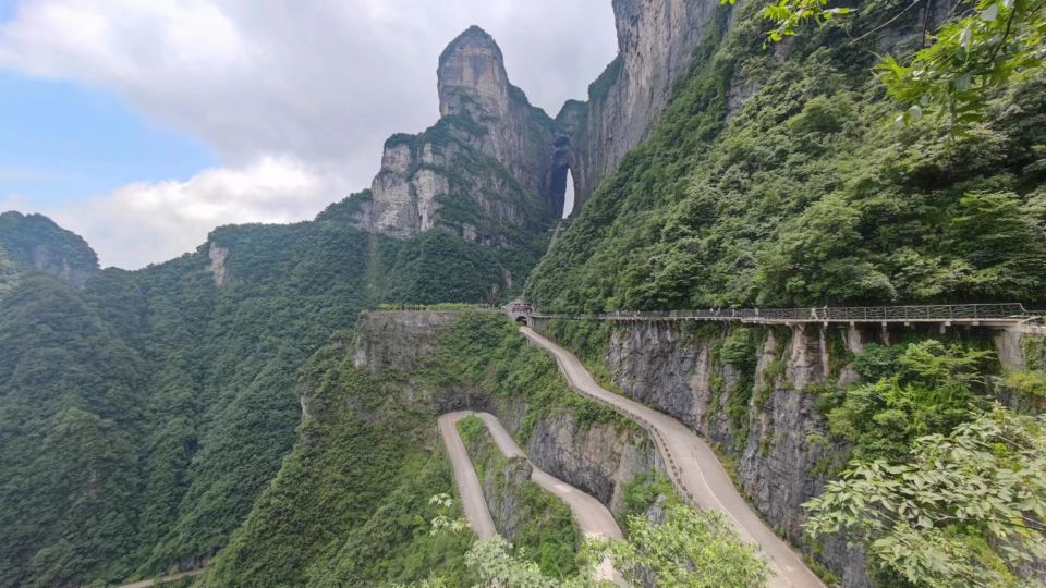 Full-Day Private Tour of Tianmen Mountain - Explore Tianmen Mountains Wonders