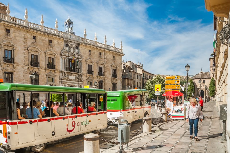 Granada City Train 1 or 2-Day Hop-On Hop-Off Ticket - Frequently Asked Questions