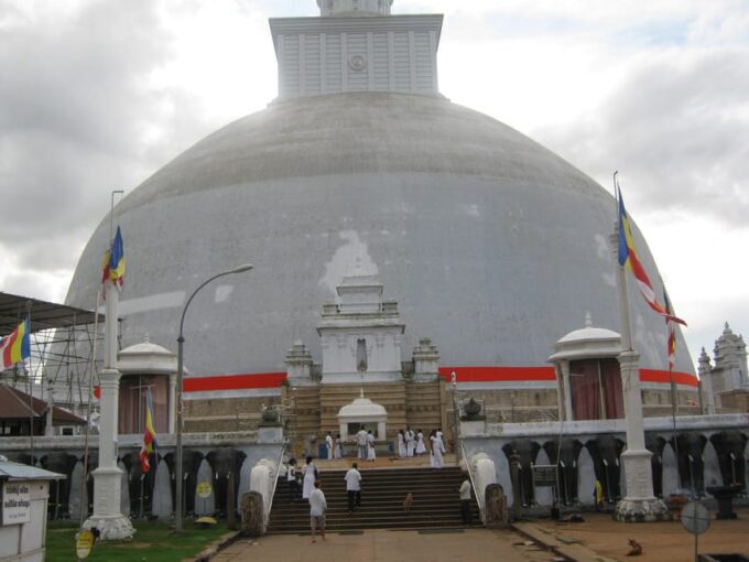 Historical Sri Lanka 5 Days Tour - Participant Restrictions and Travel Essentials