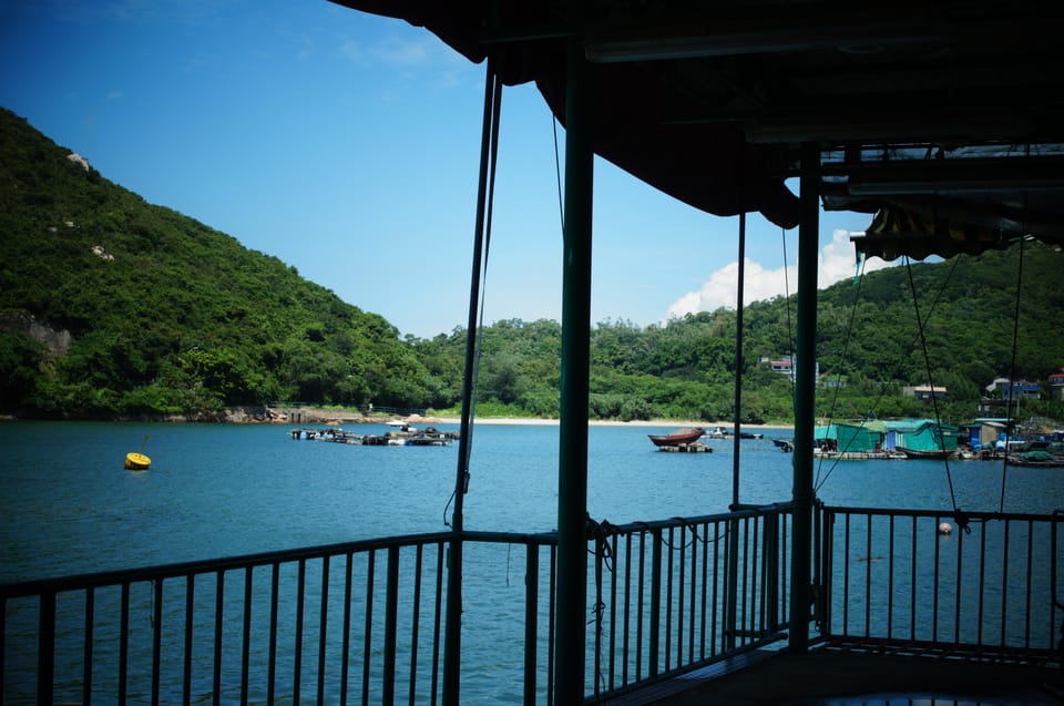 Hong Kong: Lamma Island Walking Tour With Lunch - Coexistence of Locals and Foreigners