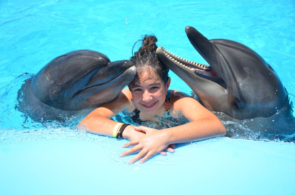 Hurghada: Dolphin World Private Swimming With Pickup - Nearby Attractions in Hurghada