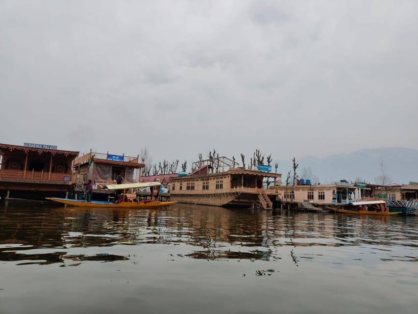 Kashmir Dal Lake Srinagar Houseboat Stay for 4 Days - Pricing