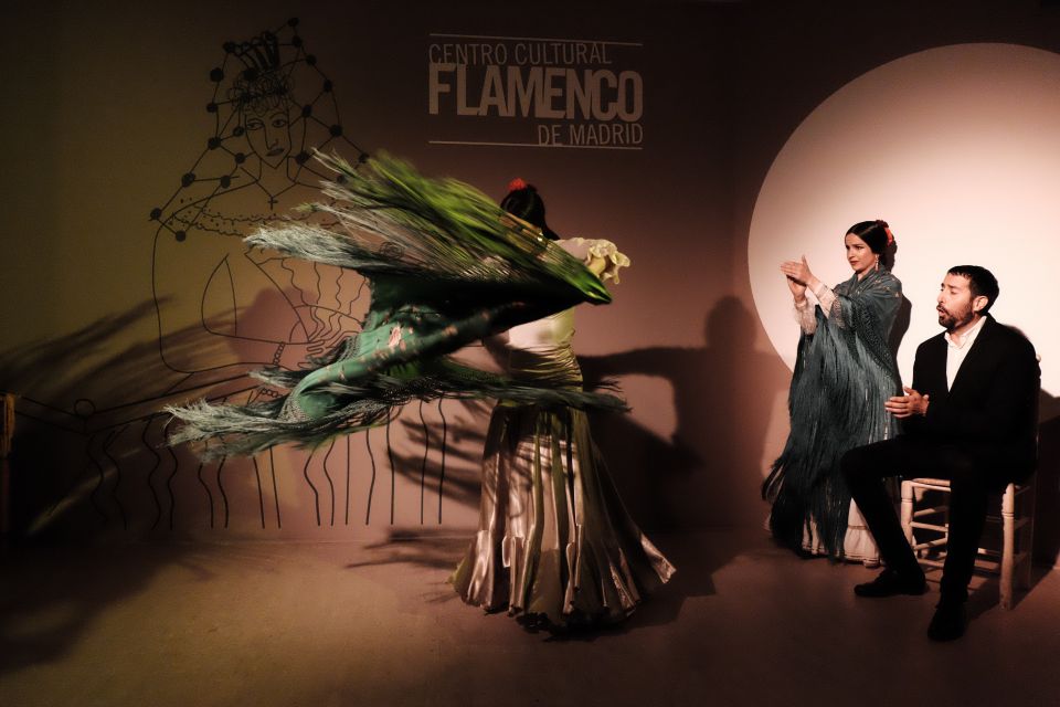 Madrid: 1-Hour Traditional Flamenco Show at Centro Cultural - Additional Amenities