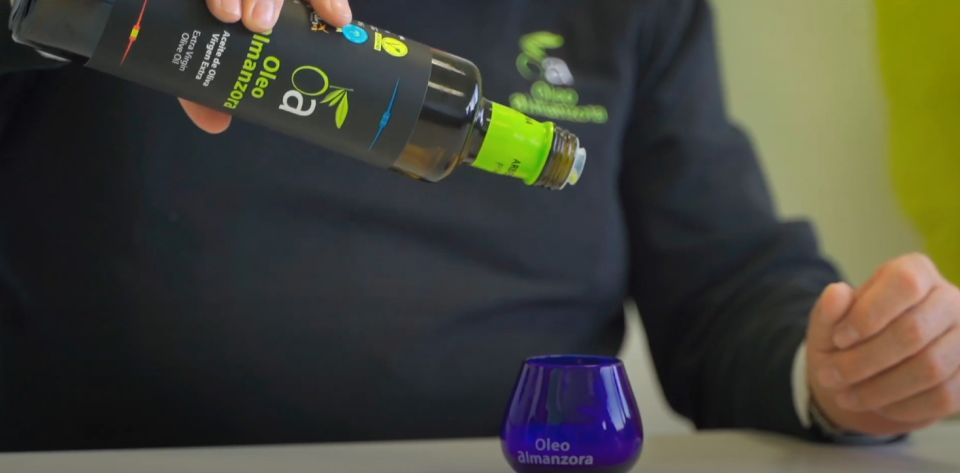 Oleoalmanzora: Guided Tour + Masterclass of EVOO Tasting Eng - Getting to Oleoalmanzora