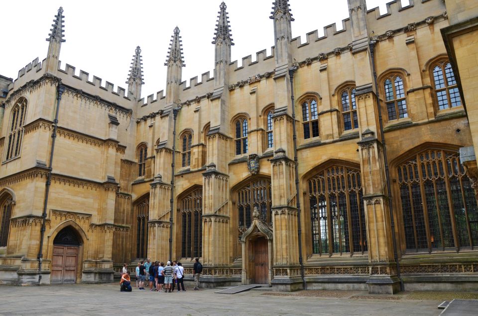 Oxford: University and City Walking Tour With Alumni Guide - Exploring Oxford Beyond the Tour