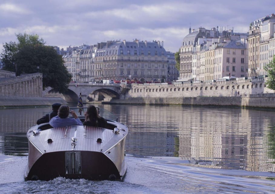 Paris: Exceptional Private Cruises in the Heart of Paris - Ideal for Special Events