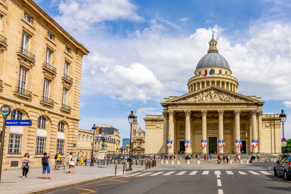 Paris, Latin Quarter Walking Tour With Audio Guide - Picnic in the Park