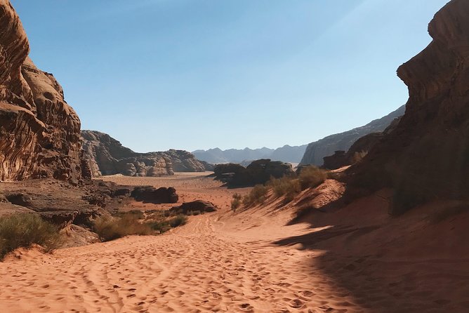 Petra and Wadi Rum in One Day | The Jordanian Mappers - A Seamless One-Day Adventure