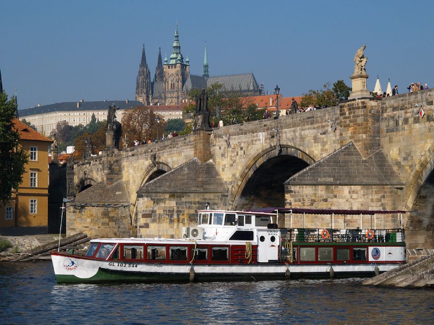 Prague: 2-Hour Lunch Cruise on the Vltava River - Cruise Package Inclusions