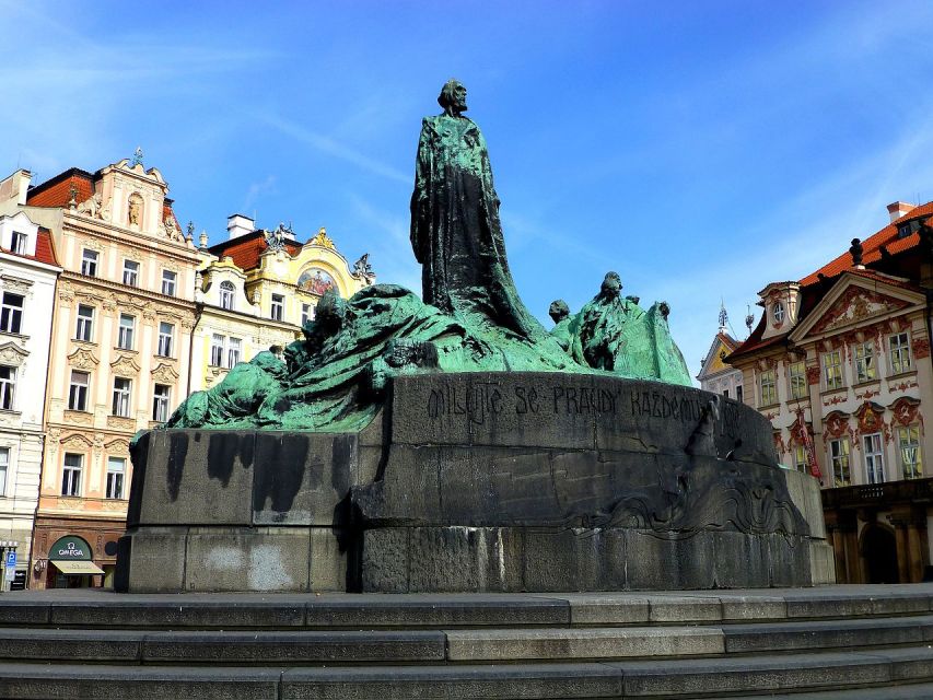 Prague: Old, New, and Jewish Towns Guided Walking Tour - Cultural Immersion