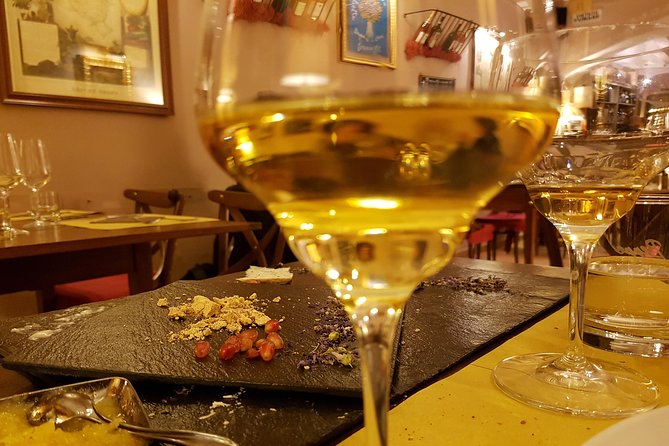 Private 2-Hour Italian Cheese and Wine Tasting in Rome - Highly Rated Customer Reviews