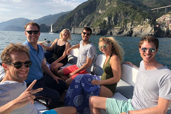 Private Boat Tour Along the Cinque Terre - Operator and Customer Feedback