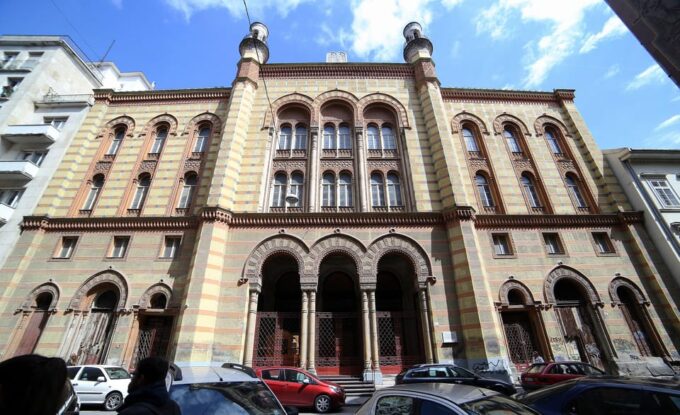 PRIVATE Budapest Jewish Heritage Walking Tour - Food Tasting - Nearby Attractions