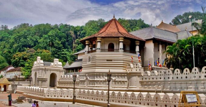 Private Pinnawala & Kandy Day Tour From Negombo - Important Information and Recommendations