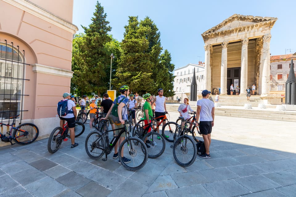 Pula E-Bike Tour: From Verudela to Pula City Center - Admiring the Sergii Arch