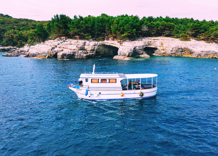 Pula: Private Dolphins & Sunset Tour With Dinner & Drinks - Reserve Now & Pay Later