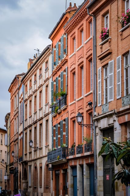 Toulouse: Express Walk With a Local in 60 Minutes - Local Recommendations