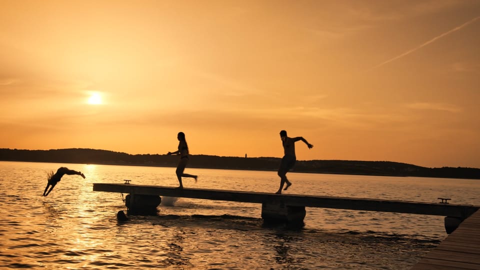 Cape Kamenjak: Sunset Kayak/SUP Wine Tour - Frequently Asked Questions