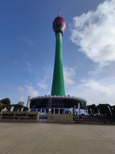 Colombo: Capital of Colombo City Tour By Car or Van - Frequently Asked Questions