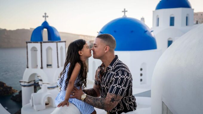 Day: Santorini Professional Photoshoot With Edited Photos - Frequently Asked Questions