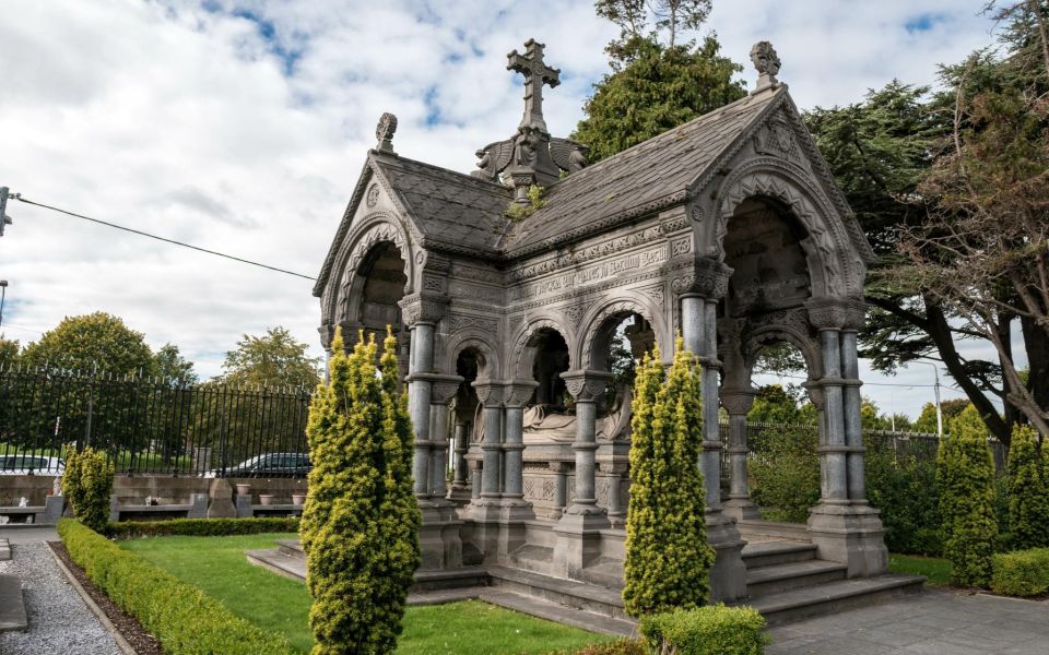 Dublin Glasnevin National Cemetery Audio Tour With Transfers - Frequently Asked Questions