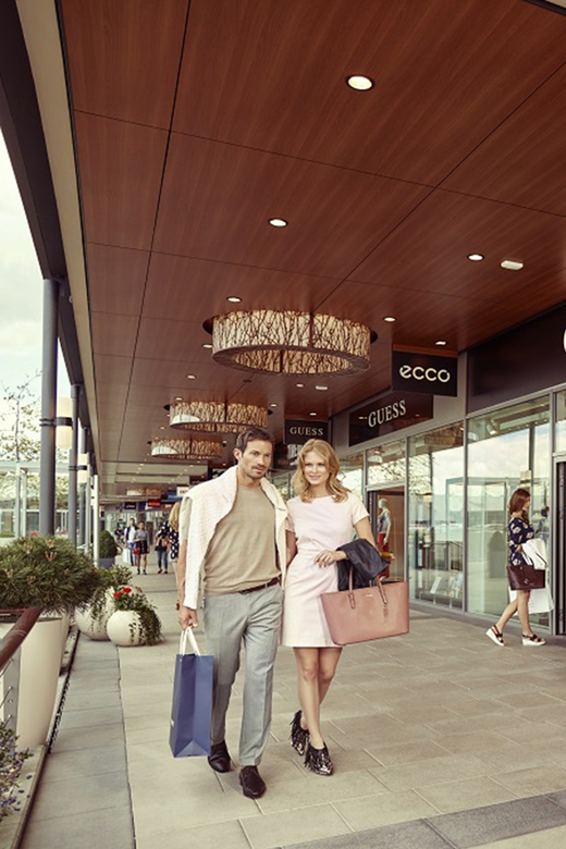 Exclusive Shopping in Fashion Arena Outlet Prague - Frequently Asked Questions