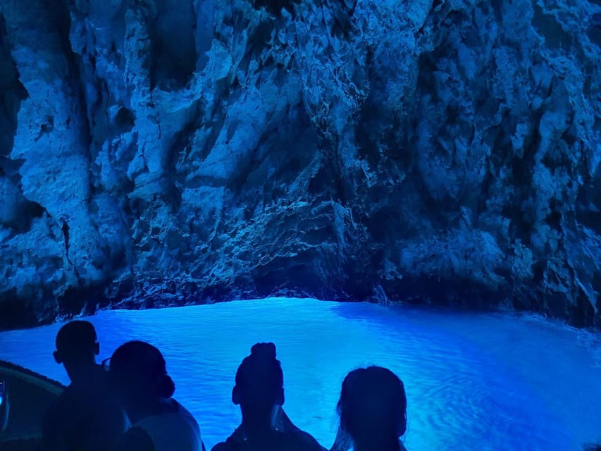 From Vis: Speedboat Tour - Vis, BišEvo & Blue Cave (Shared) - Frequently Asked Questions