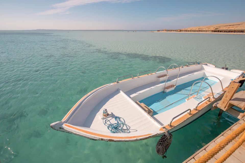 Hurghada: Orange Bay Boat Tour and Desert Stargazing by Jeep - The Sum Up