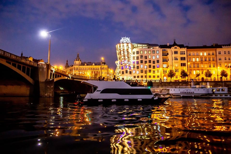 Prague: Private River Cruise With Unlimited Beer or Prosecco - Frequently Asked Questions