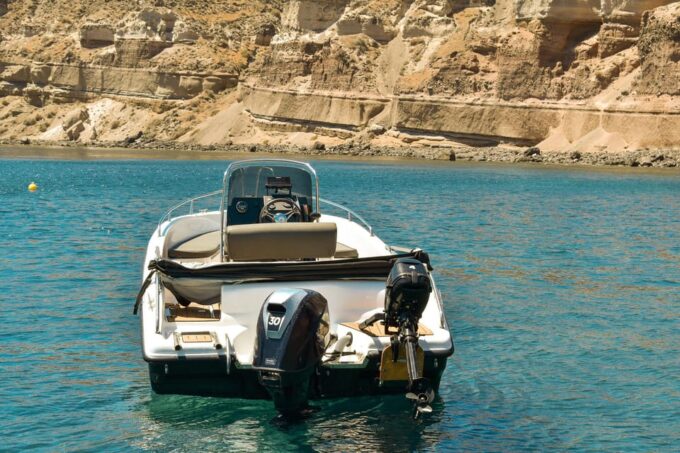 Santorini: Full-Day Licence-Free Boat Rental With 30/50hp - Frequently Asked Questions