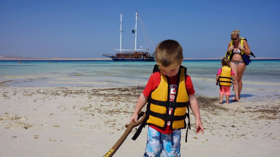 Sharm El-Sheikh: Premium Ras Mohammed & White Island Cruise - The Sum Up