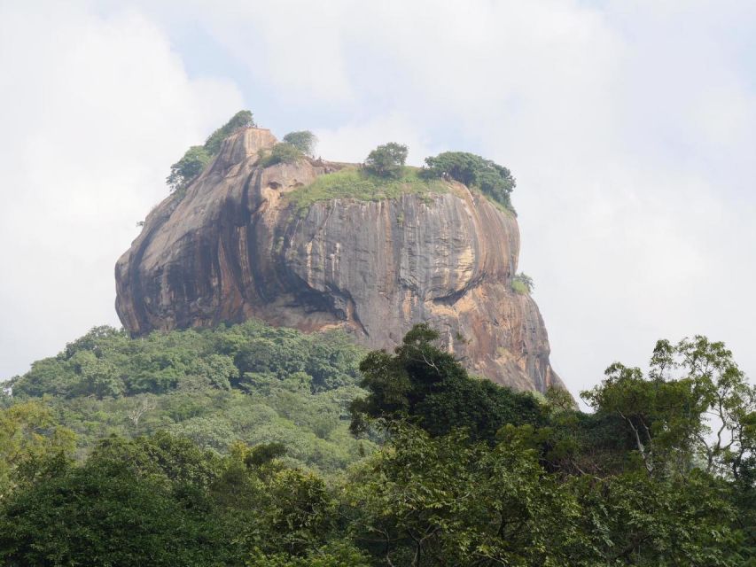 Sigiriya Day Tour | Visit Sigiriya Rock Dambulla Cave Temple - Frequently Asked Questions