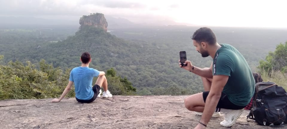 Sigiriya Lions Rock & Dambulla Golden Cave Temple Trip - Frequently Asked Questions