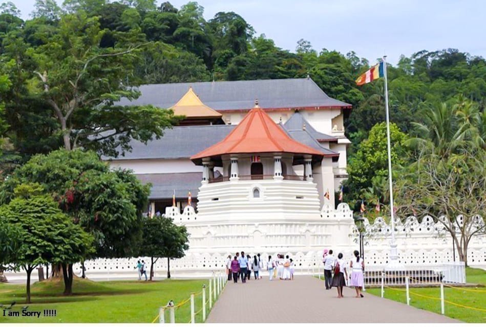 Sigiriya: Overnight Tour to Kandy & Transfer to Nuwara Eliya - Frequently Asked Questions