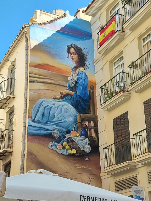 Tour of the Historic Center of Málaga Around the Market | Travel Buddies