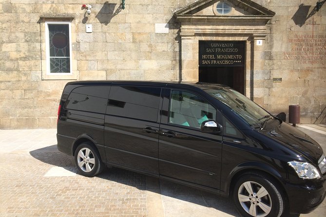 A Coruña Airport Private Transfer Review - Key Points