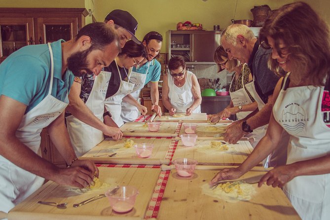 Abruzzo Traditional Pasta Making With 85Y Old Local Grandma - Good To Know
