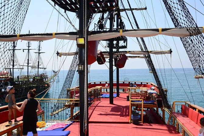 Alanya Pirate Boat Tour With Lunch, Soft Drinks & Transfer - Good To Know