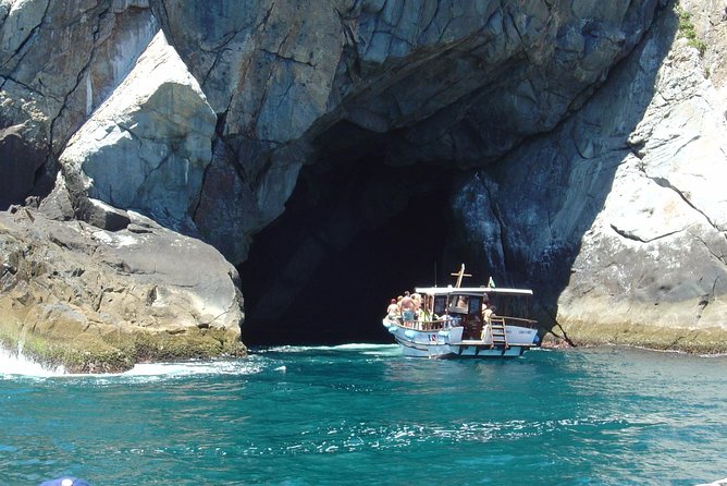 Arraial Do Cabo - Boat Trip Departure From Rio De Janeiro Lunch and Transport - Overview of the Tour