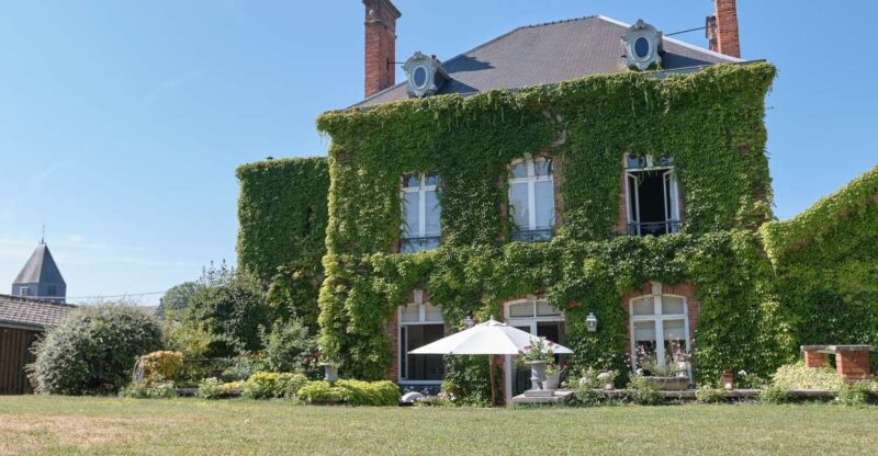 Aÿ-Champagne: Champagne House Tour and Tasting Class - Key Points